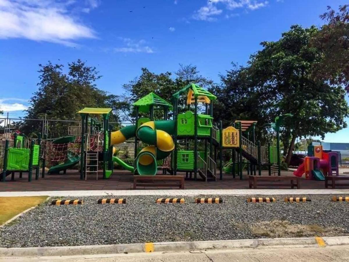 Dracarys Place 2 Condo With Balcony Unlimited Wifi Lapulapu City View Exterior foto